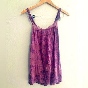 Silence + Noise Women’s Mesh Cami Top in Eggplant Purple. Size XS. SKU 519